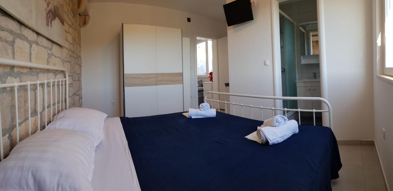 Holiday Home Gustirna Selca  Phòng bức ảnh