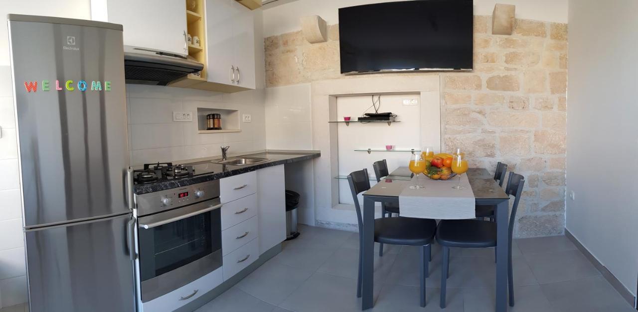 Holiday Home Gustirna Selca  Phòng bức ảnh