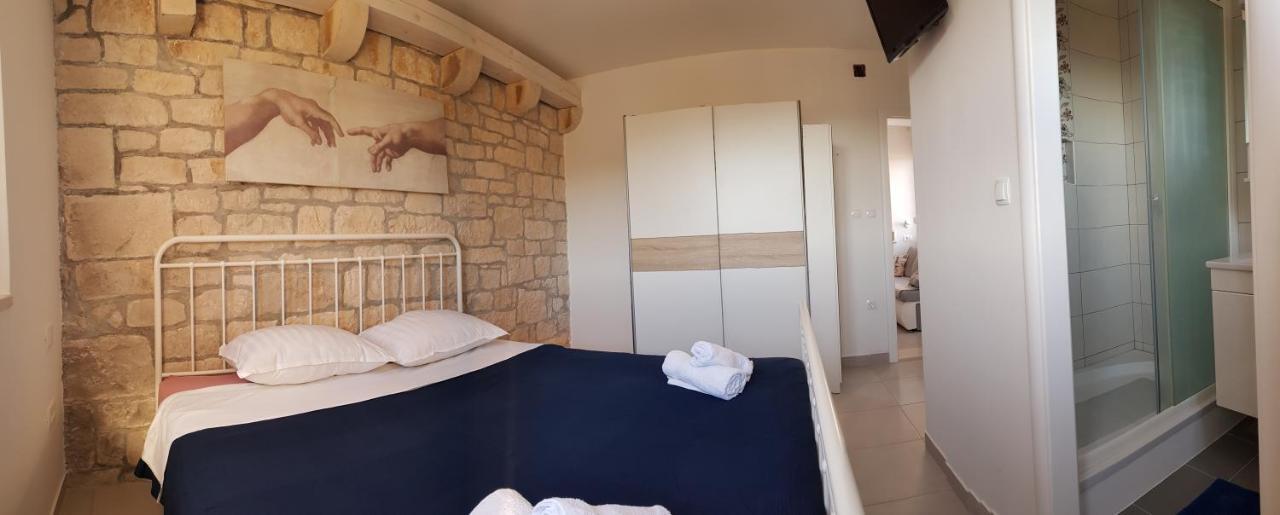 Holiday Home Gustirna Selca  Phòng bức ảnh
